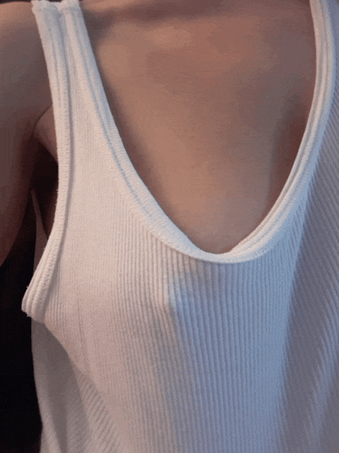 Aimeefemmefatale – Snap The Nipple